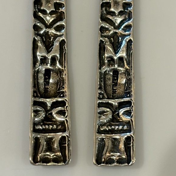 Vintage Sterling Silver Totem Pole Earrings VERY DETAILED - Picture 8 of 9